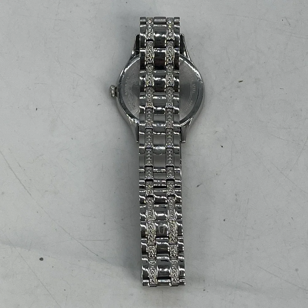 Bulova 96X145 Womens Watch 32mm MOP Dial Crystals Diamond Needs Battery 7.75